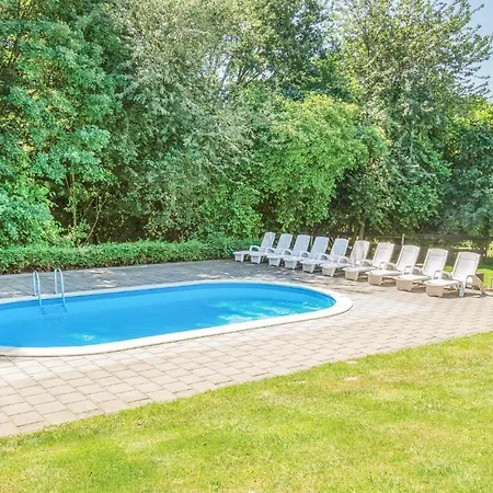 Hébergement de vacances Superbe Maison À Simpelveld Avec Piscine