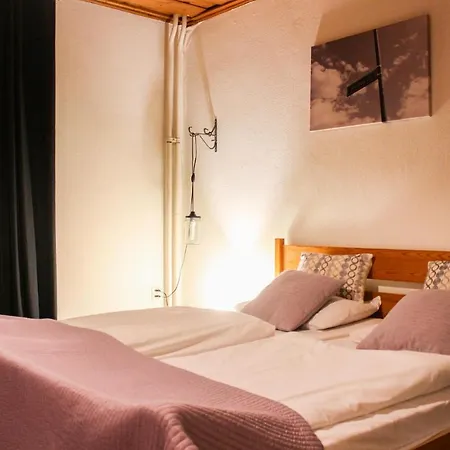 In With 4 Bedrooms, Wifi&outdoor Swimming Pool Simpelveld